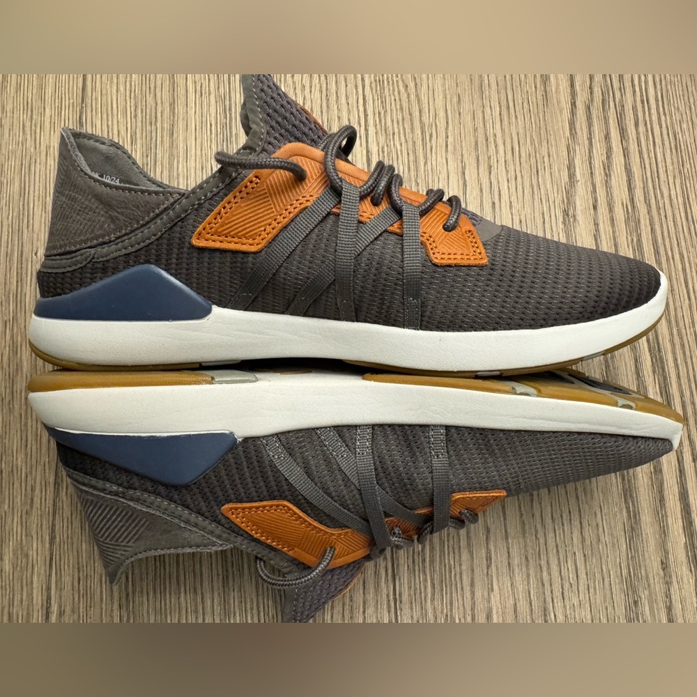 OluKai Mio Li Sneakers- Never worn! - Picture 5 of 10